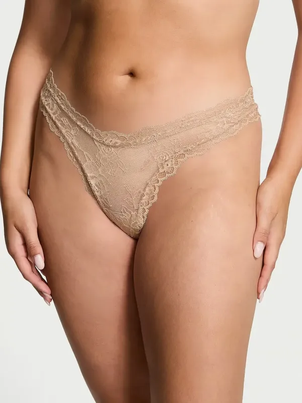 Трусики тонг Rose Lace Very Sexy Victoria's Secret