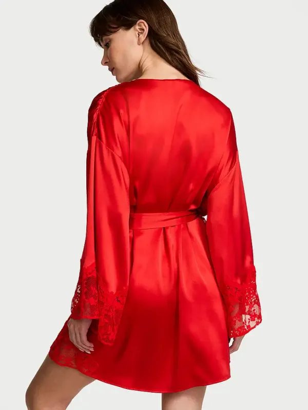 Атласний халат Dream Satin & Lace Robe Victoria's Secret