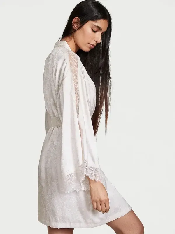 Атласний халат Lace Inset Robe Victoria's Secret